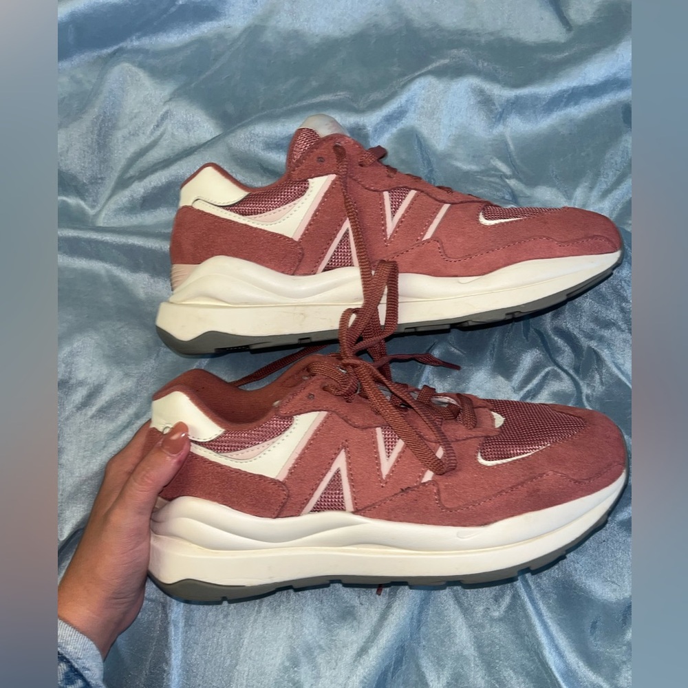 New Balance Tennis Shoes